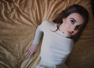 Interview // Emily Isherwood Emily Isherwood