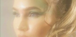 Becky and the Birds // In Five